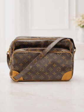 Authentic Louis Vuitton Nile Monogram Crossbody Bag Vintage LV Shoulder Bag